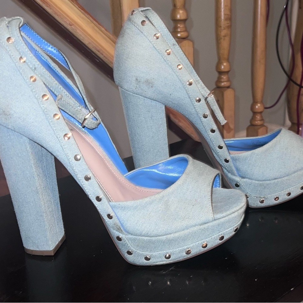 Shoedazzle denim platform pump Patita